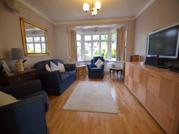 Worcester Crescent, Mill Hill